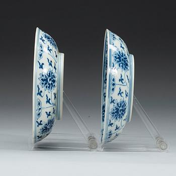 A pair of blue and white lotus dishes, Qing dynasty, Guangxu (1874-1908) marks and of period.