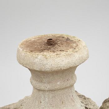 Garden urns, a pair on pedestals, 20th century.