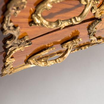 A chest of drawers plaque marked Les fils d'Alfred Wimphen Paris, early 20th century.