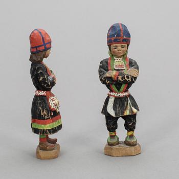 FIGURER, ett par, Torborg Lindberg, monogramsignerade TL.