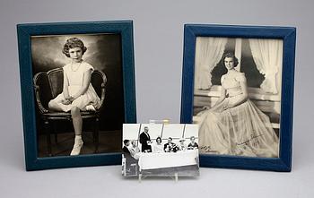 KUNGLIGA FOTOGRAFIER, 2 st, Prinsessan Margaretha resp Christina av Sverige, egenhändigt sign.