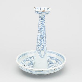 CHINESE CANDLESTICK, later Qing (1644-1912).