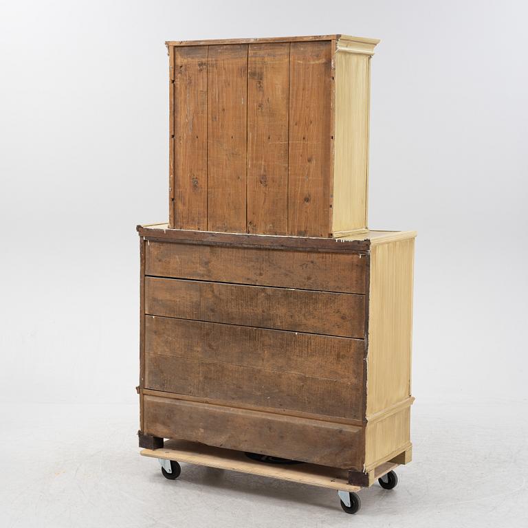 A painted cabinet 19th/20th Century.