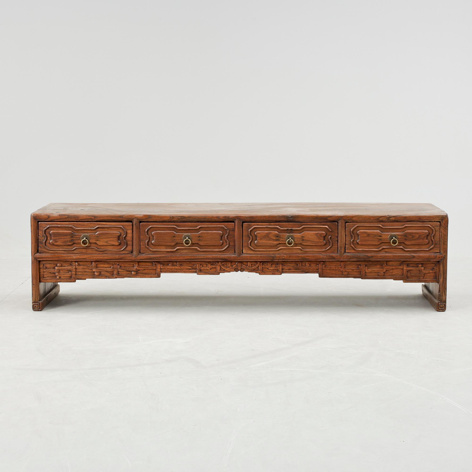 SIDEBOARD, Kina, 1800-talets mitt.