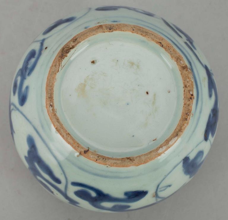 KRUKA, porslin, Kina, Mingdynastin 1600-tal.