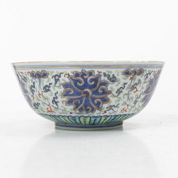 Skål, porslin, Kina, med Guanxus märke och period (1871-1909).