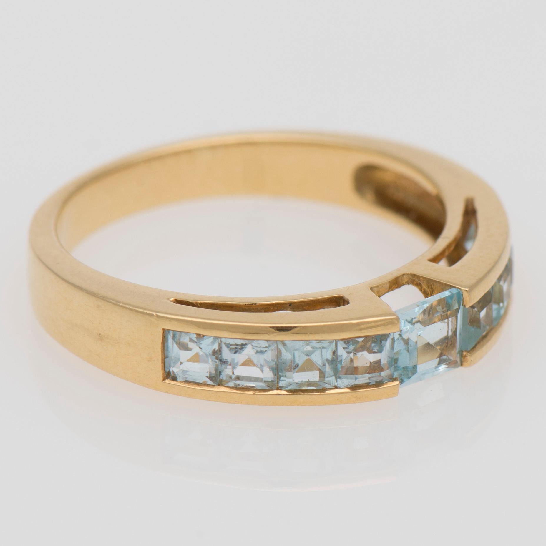 RING, fasettslipade topaser, 14K guld.