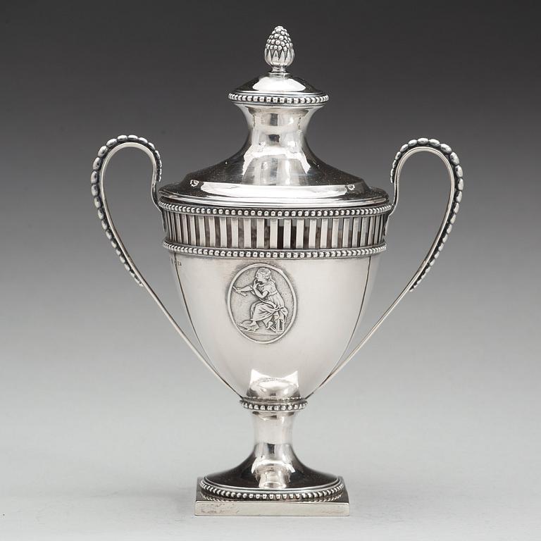 A Swedish 18th century silver sugar-bowl and cover, mark of Petter Eneroth, Stockholm 1787.