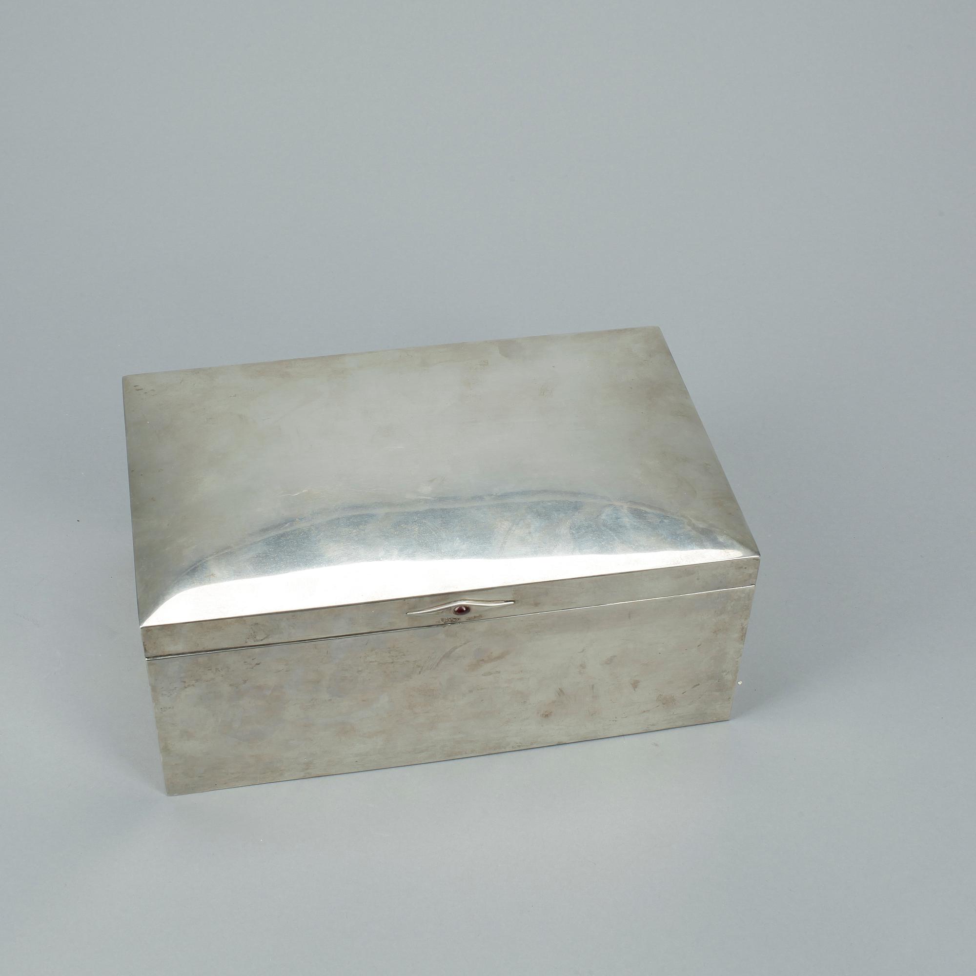 SKRIN, silver, otydlig mästarstämpel, Kristianstad 1917.