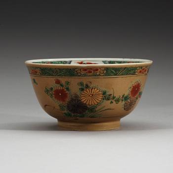 A famille verte bowl, Qing dynasty, Kangxi (1662-1722).