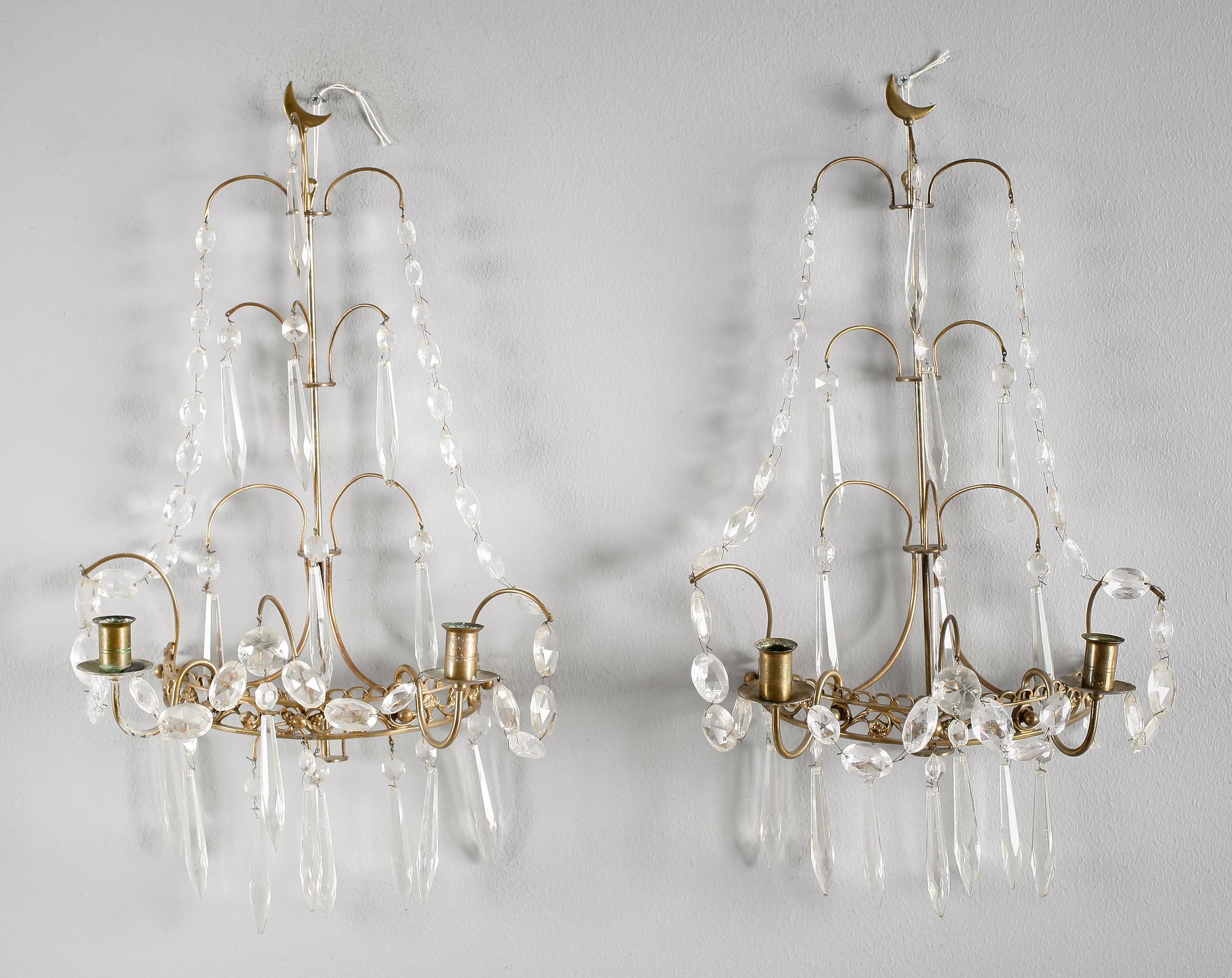 VÄGGLAMPETTER, 1 par, gustaviansk stil, 1900-talets första hälft.