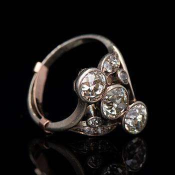 A RING, old cut diamonds, silver.