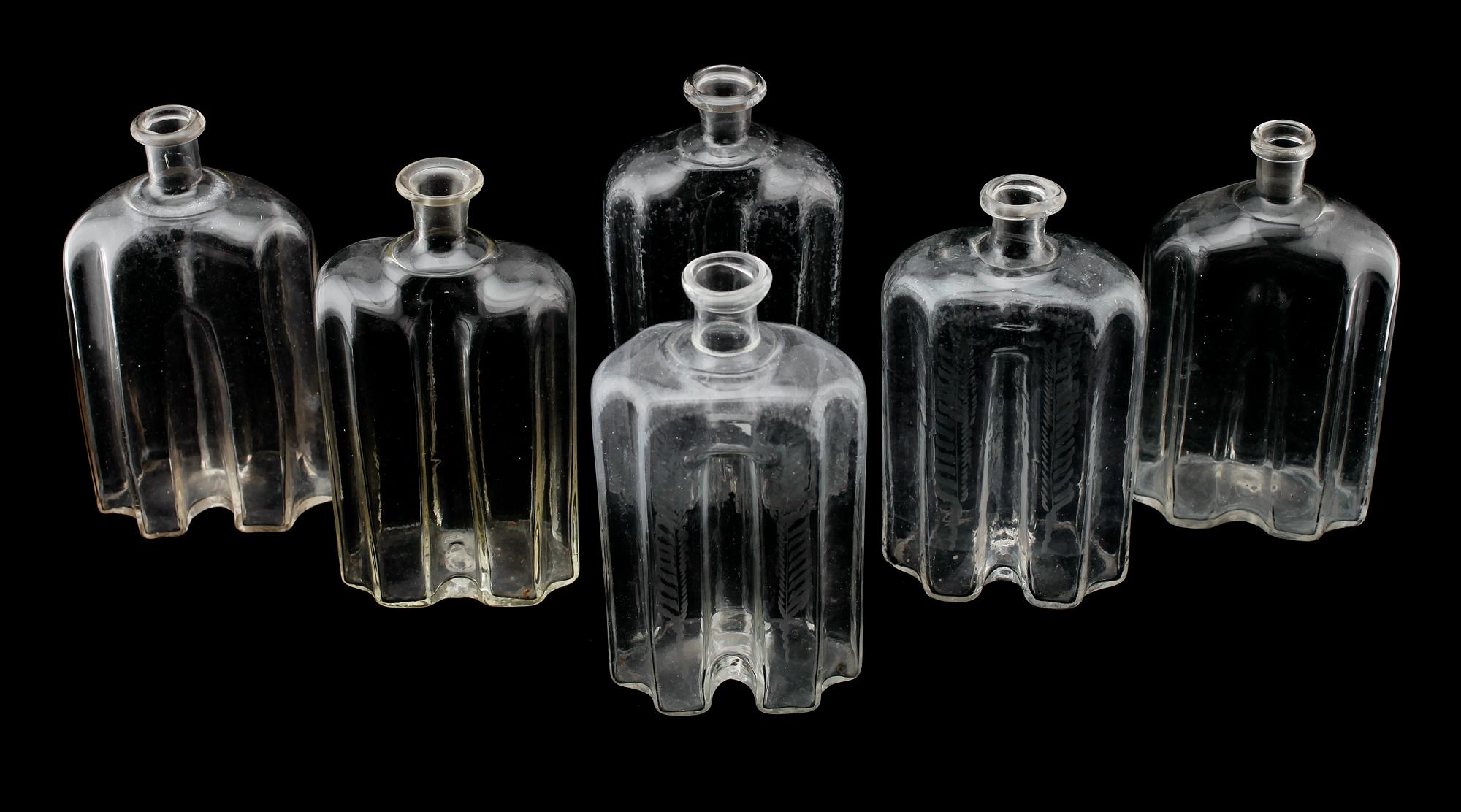 KARAFFER, 6 st, glas, 1800-tal.