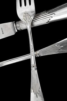 BESTICKSERVISDELAR, silver, 61 delar, bla GAB, Stockholm, 1900-talets första hälft. Totalvikt 2744 g.