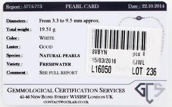 A natural freshwater pearl necklace. Clasp with rosecut diamonds. Certificate from GCS.