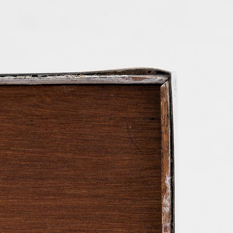 A silver cigar box, Finnish controlmark by Oskar Lindroos, Helsinki 1942.