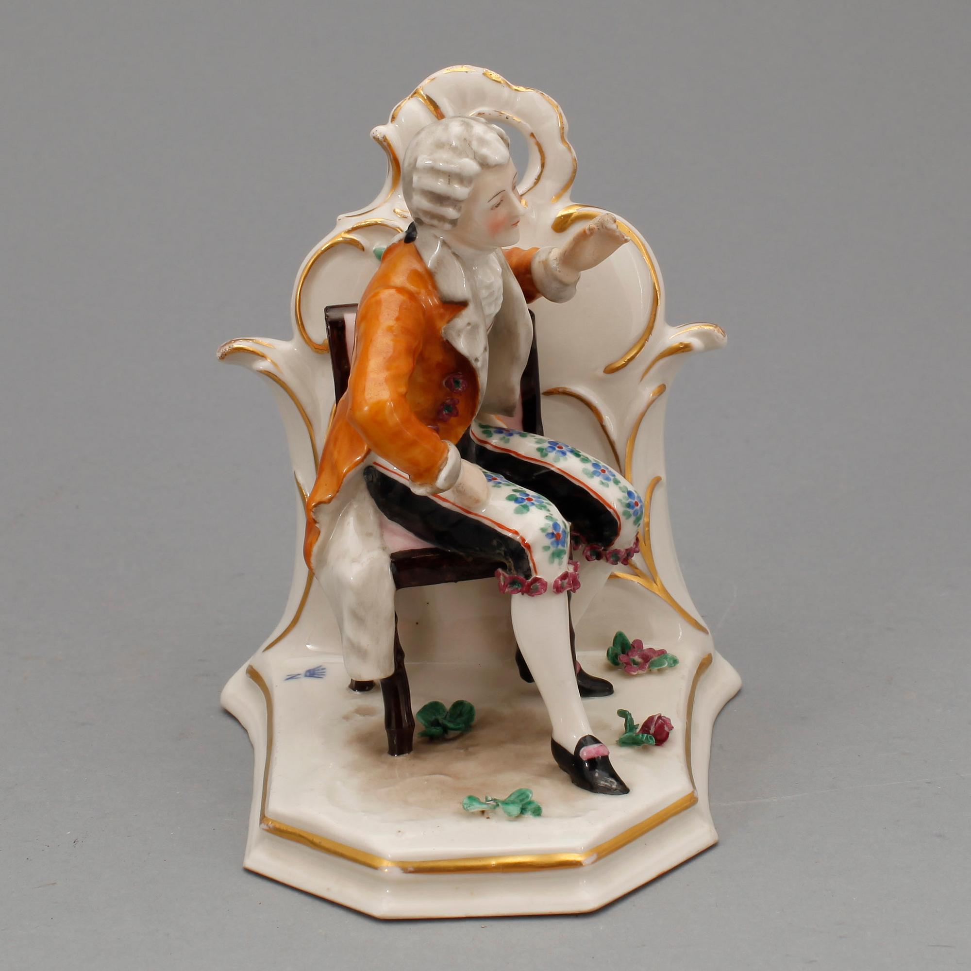 FIGURIN, porslin, Neapelliknande märke, 1900-talets första hälft.