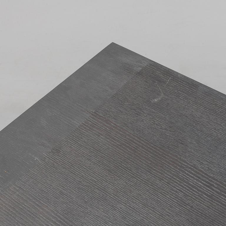 Claudio Bellini, a "Axy Table" from MDF Italia, 21st century.
