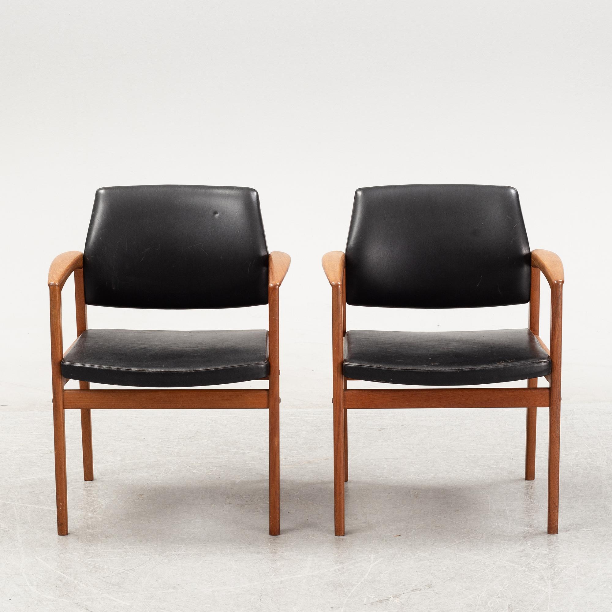 A pair of 1960's armchairs.