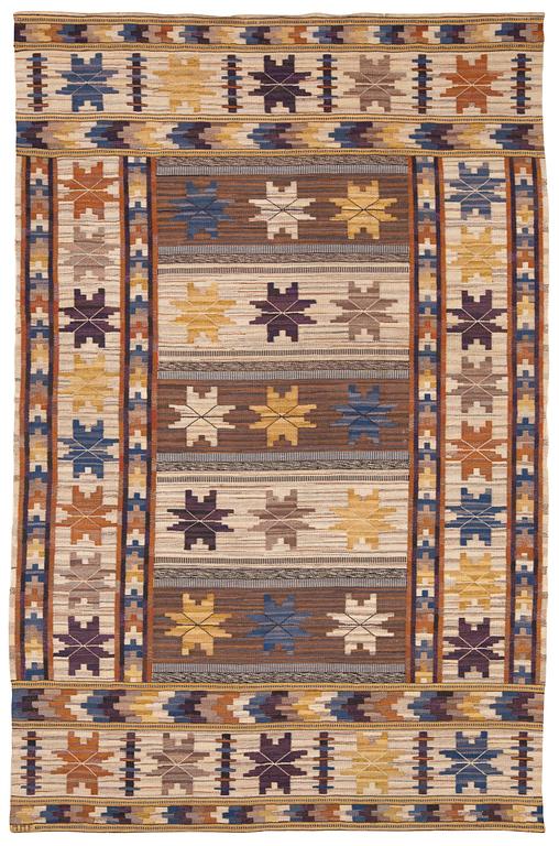 CARPET. "Höstmattan". Flat weave. 351 x 224,5 cm. Signed MMF.