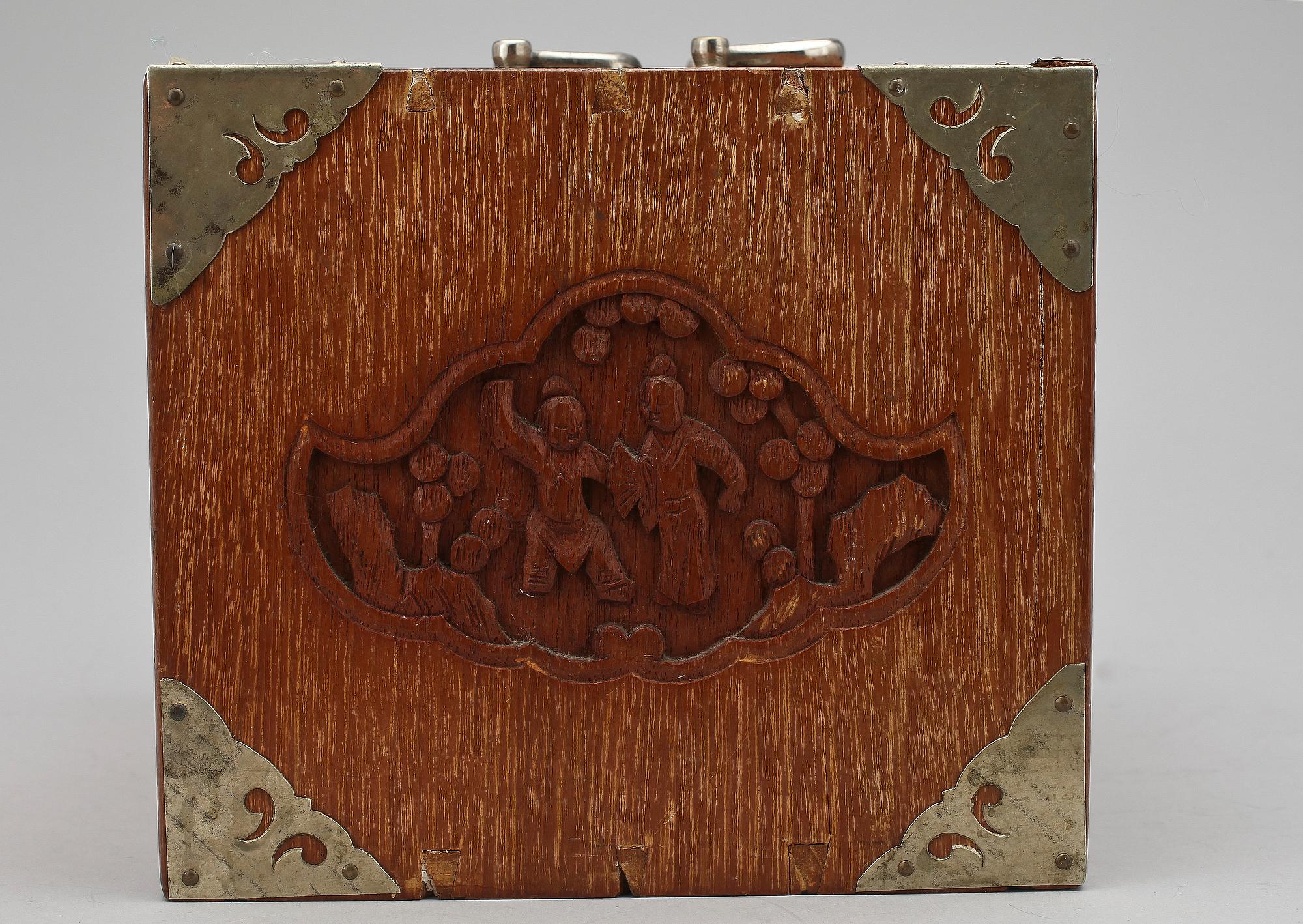 MAHJONGSPEL, 1900-talets första hälft.
