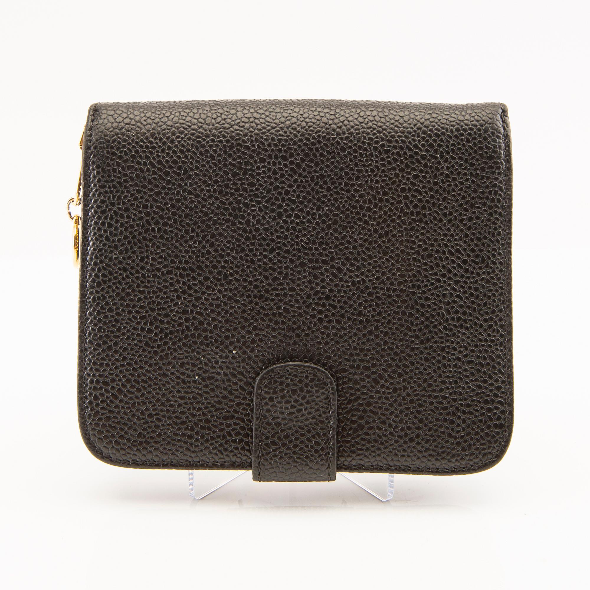 Chanel, wallet.
