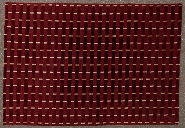 MATTA, ylle med silkesinslag. Ca 237x164 cm.