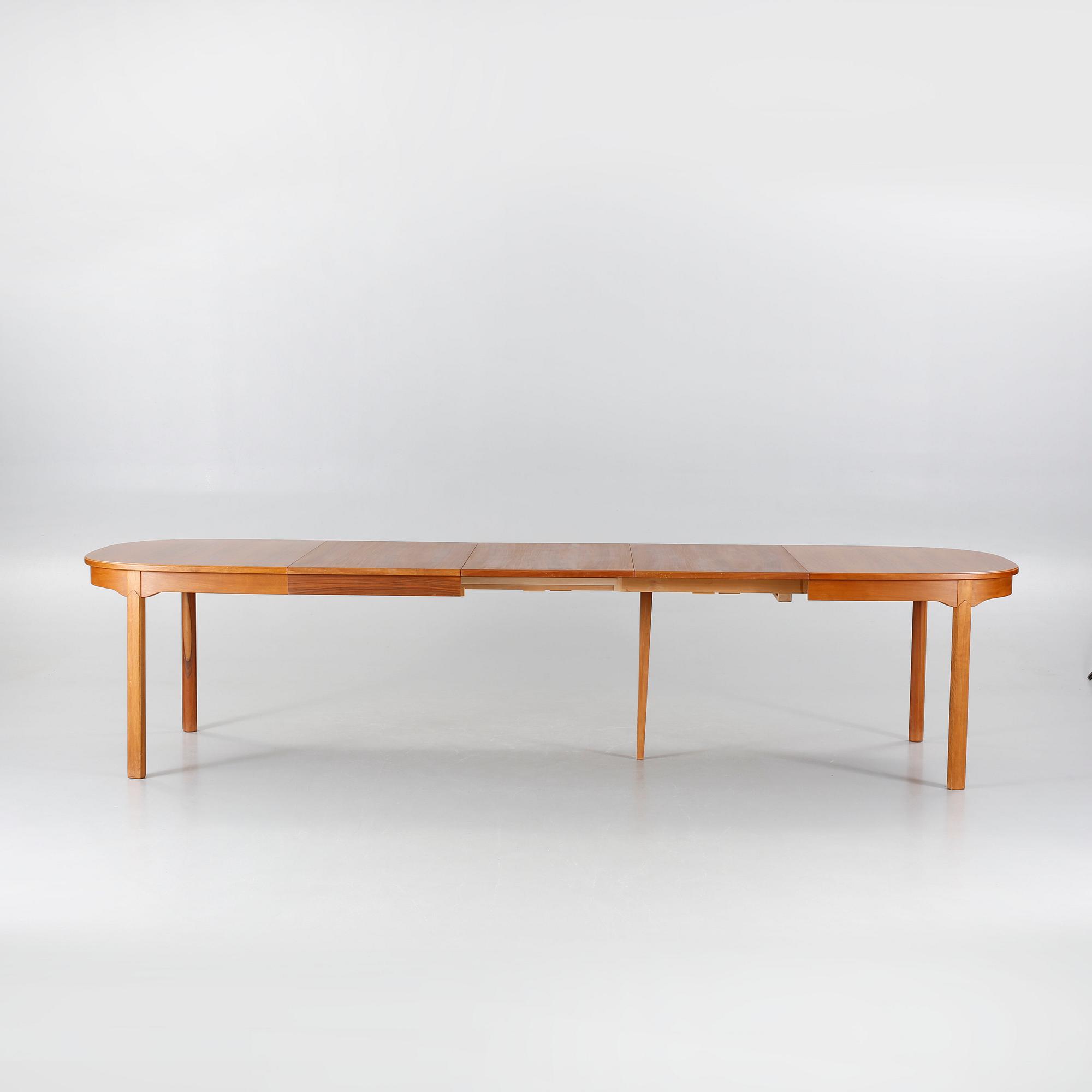 CARL MALMSTEN, matbord, "Ambassadör", Åfors Möbelfabrik, 1900-talets andra hälft.