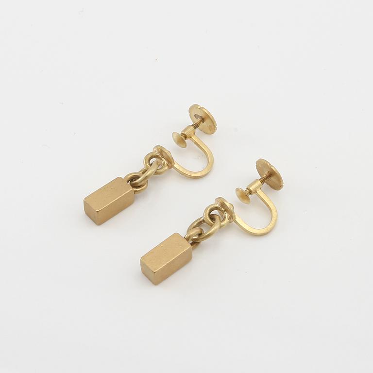 Wiwen Nilsson, a pair of 18K gold earrings, Lund 1969.