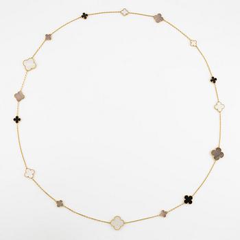 A Van Cleef & Arpels "Alhambra" necklace 18K gold with mother-of-pearl and onyx.