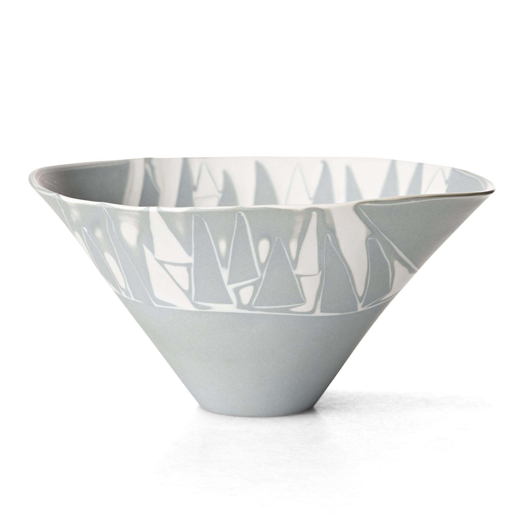 Aune Siimes, a stoneware bowl, Arabia, Finland.