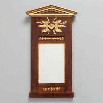 Spegel, empire, 1800-talets första hälft.