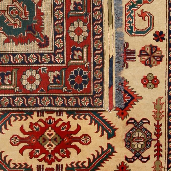 MATTA, orientalisk, ca 252 x 172 cm.