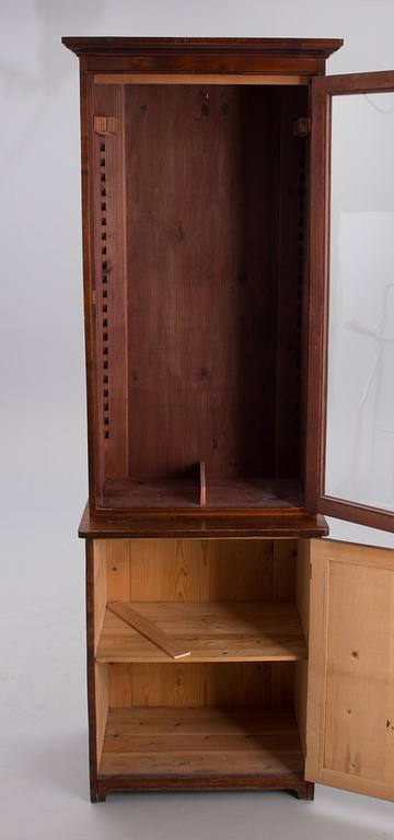 An early 20th century display cabinet.