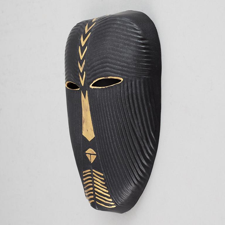 LISA LARSON, a stoneware mask, K-Studion, Gustavsberg.