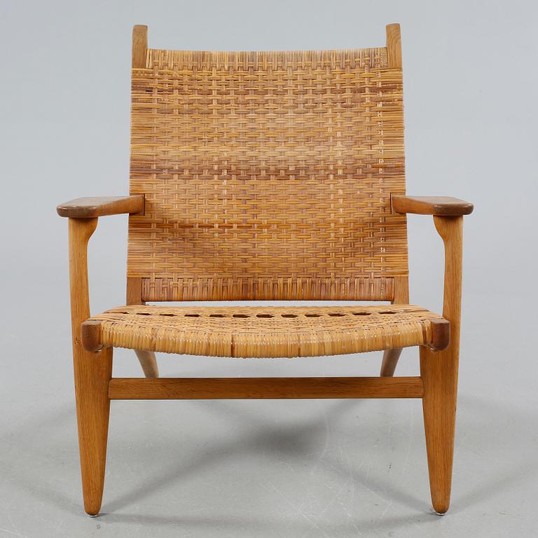 HANS J WEGNER, fåtölj, "CH-27", Carl Hansen & Son, Danmark, 1900-talets andra hälft.