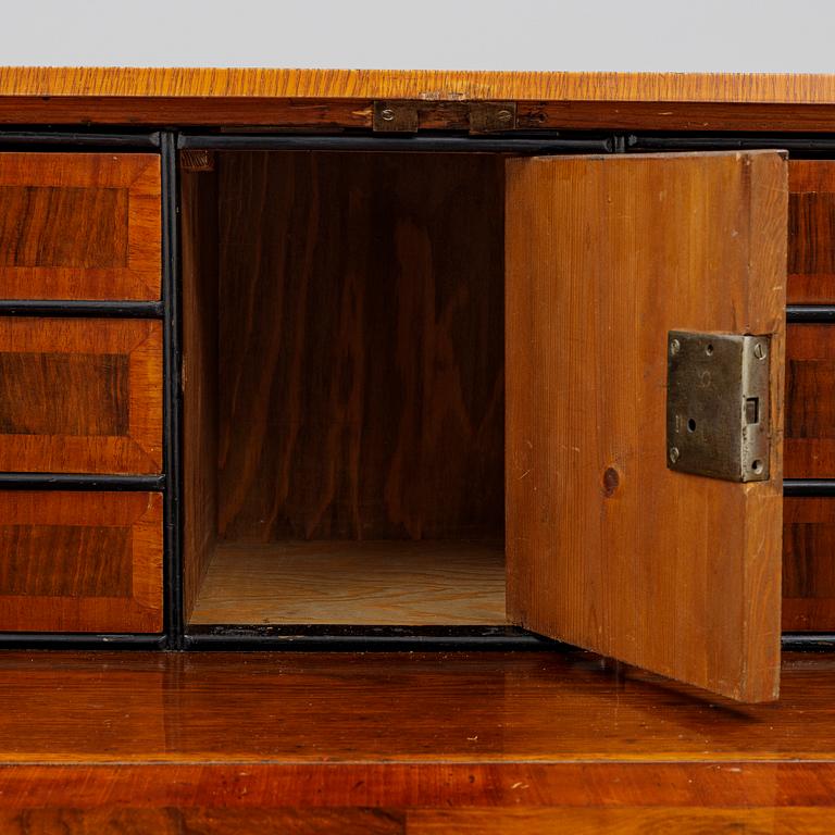 Sekretär, av  Sven Floberg (mästare i Stockholm 1749-72), Rokoko.