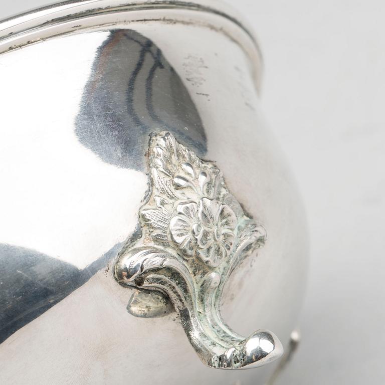 A SILVER BOWL V. CHRISTENSEN COPENHAGEN. WEIGHT CA 357 G.