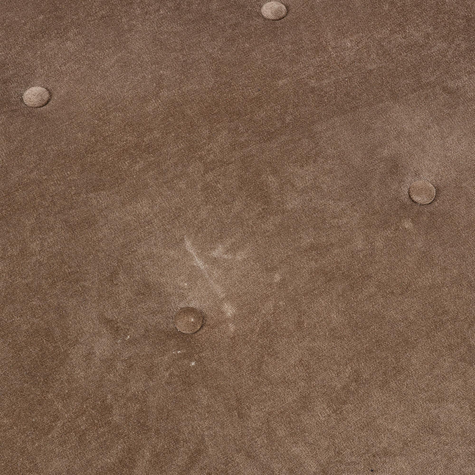 Josef Frank, a 'Liljevalchs sofa', Svenskt Tenn, 2000s.