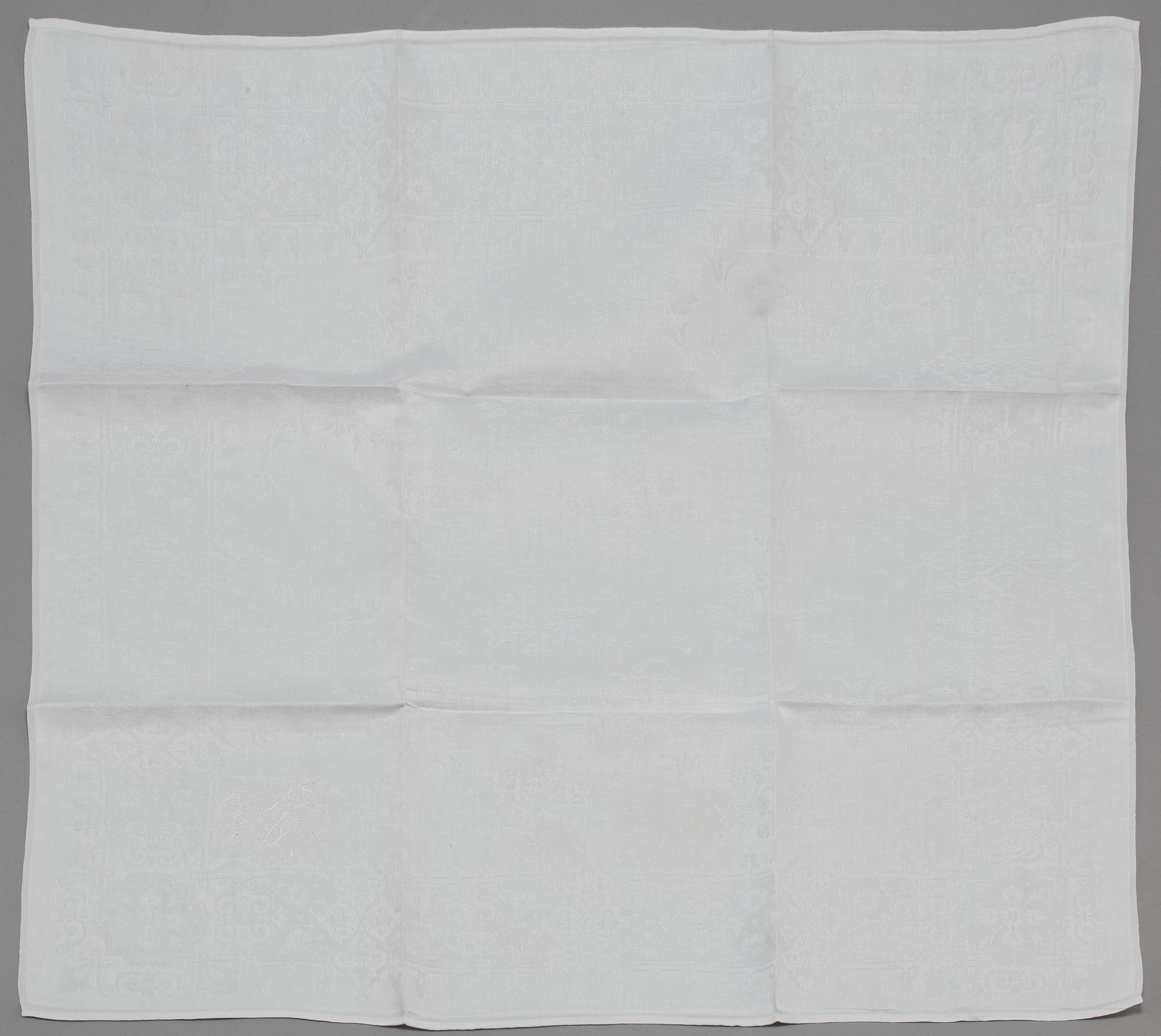 SAMLING LINNEDAMAST, 28 delar.