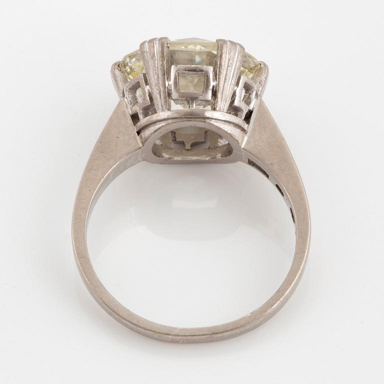 An 18K white gold ring set with an old-cut diamond 4.55 cts according to engraving.