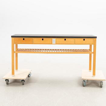 Kerstin Olby, Sideboard, "Limousine" modern tillverkning.
