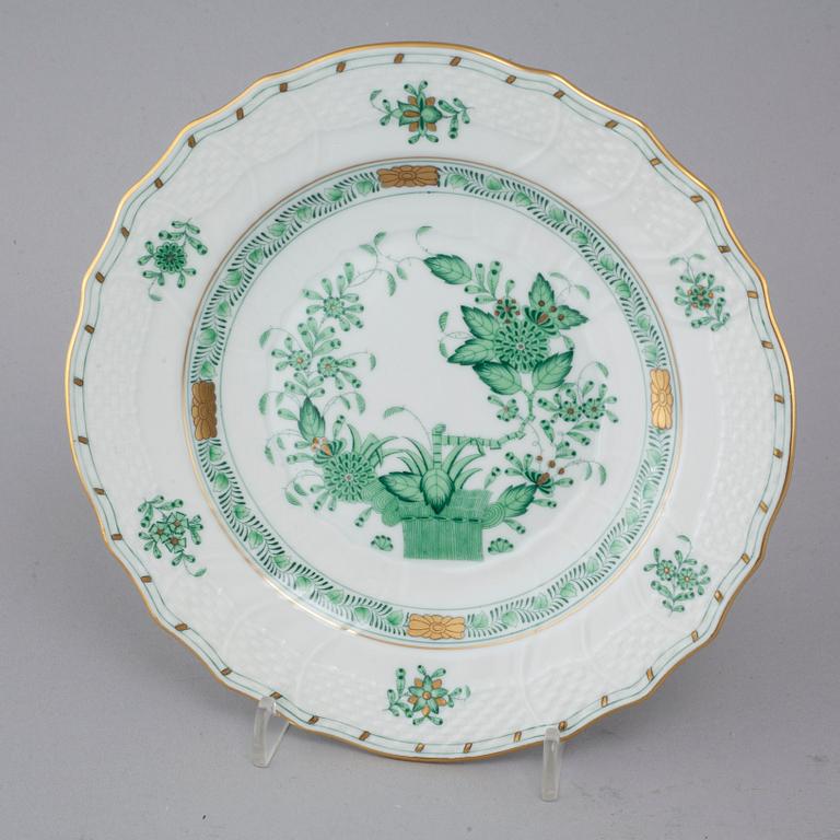 48 pieces of porcelain tableware from Herend, model "Indian Basket", 20th century.