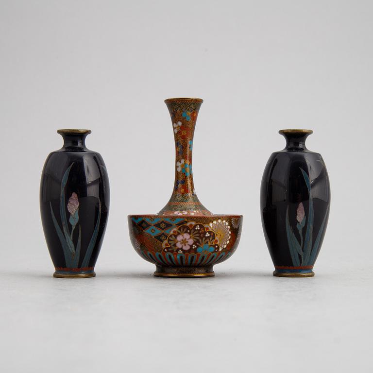 Three Japanese cloisonné miniature vases (2+1), Meiji (1868-1912).