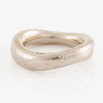 Charlotte Lynggaard, Ole Lynggaard, "Love ring", 18K white gold with brilliant-cut diamonds.