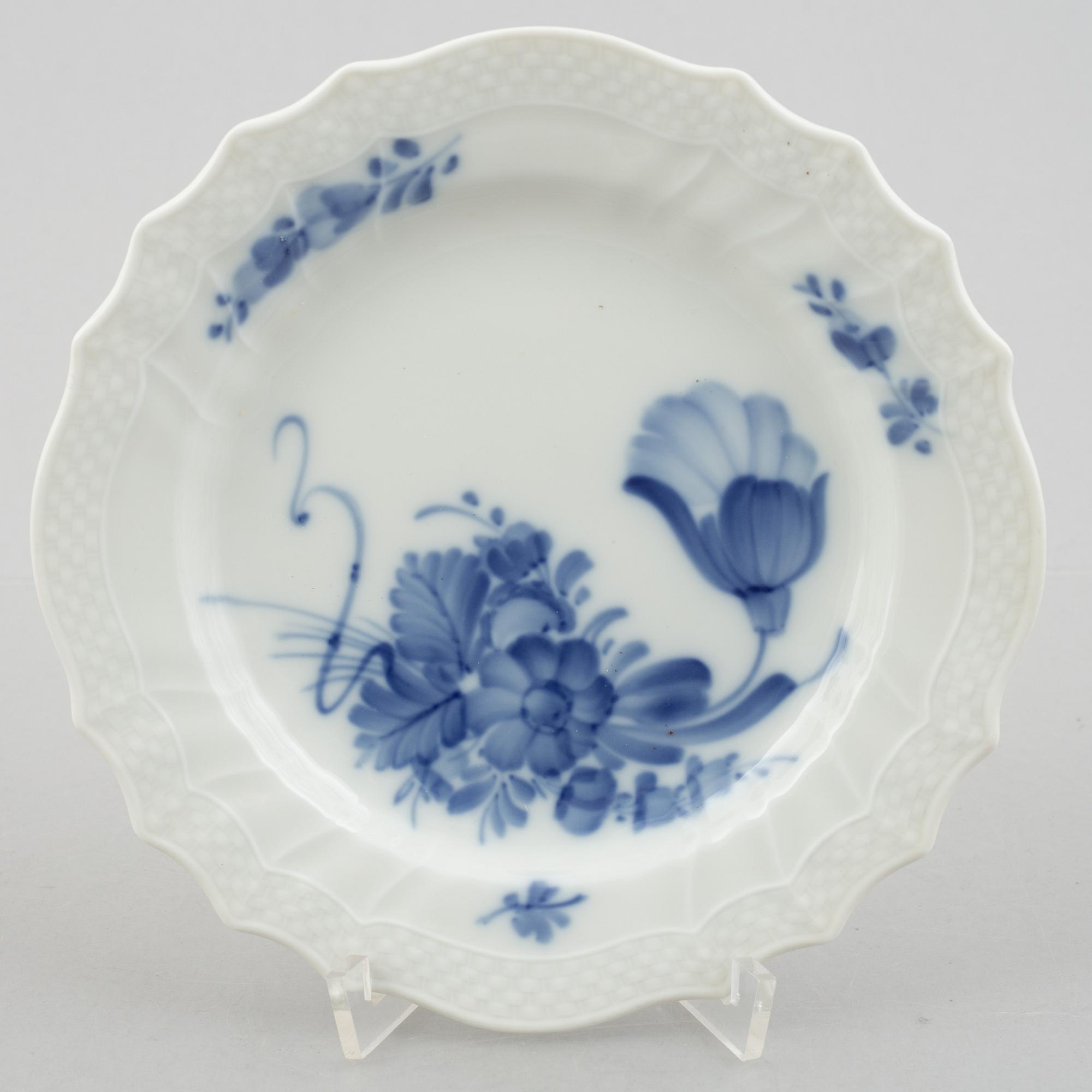 A 21-piece 'Blå blomst' porcelain coffee service, Royal Copenhagen, Denmark.