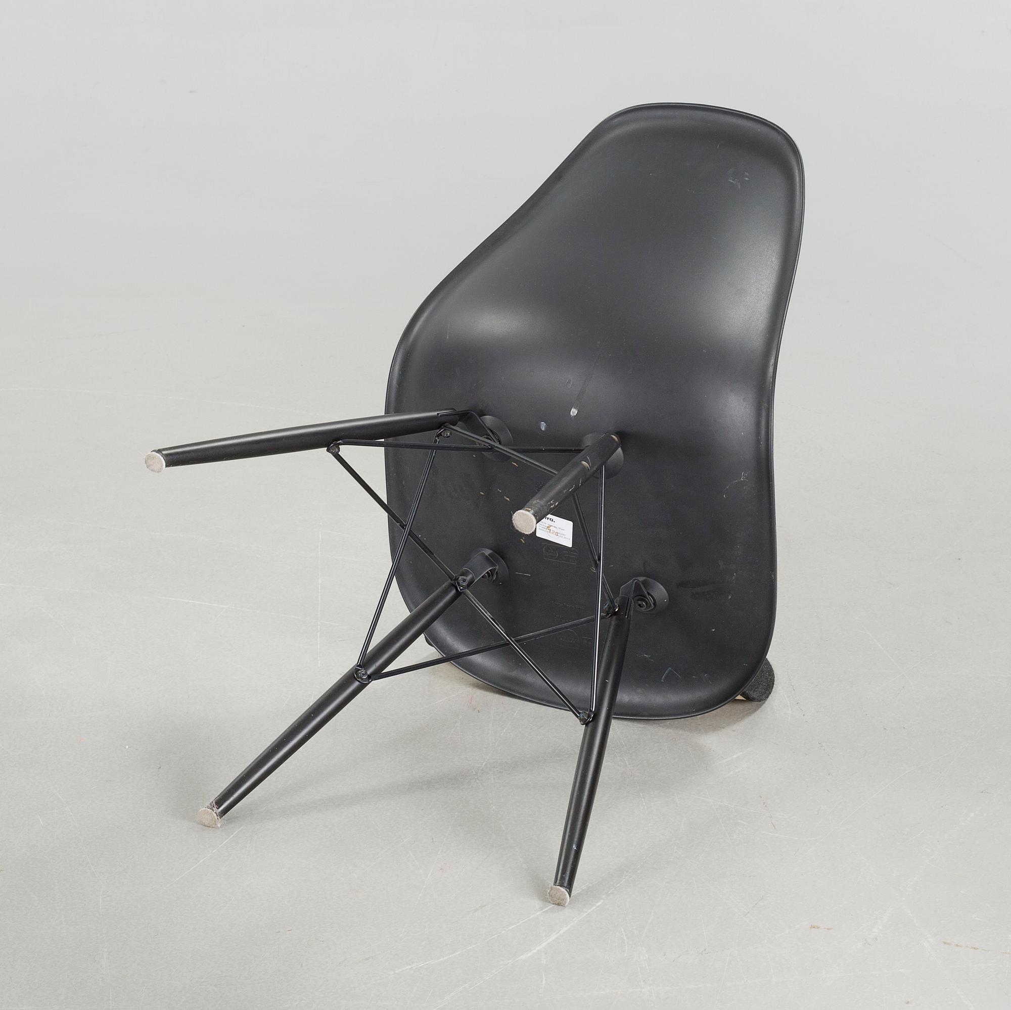 CHARLES & RAY EAMES, stolar, 6 st, Vitra, 2013.