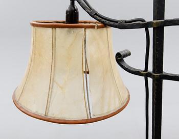 GOLVLAMPA, 1900-talets första hälft.