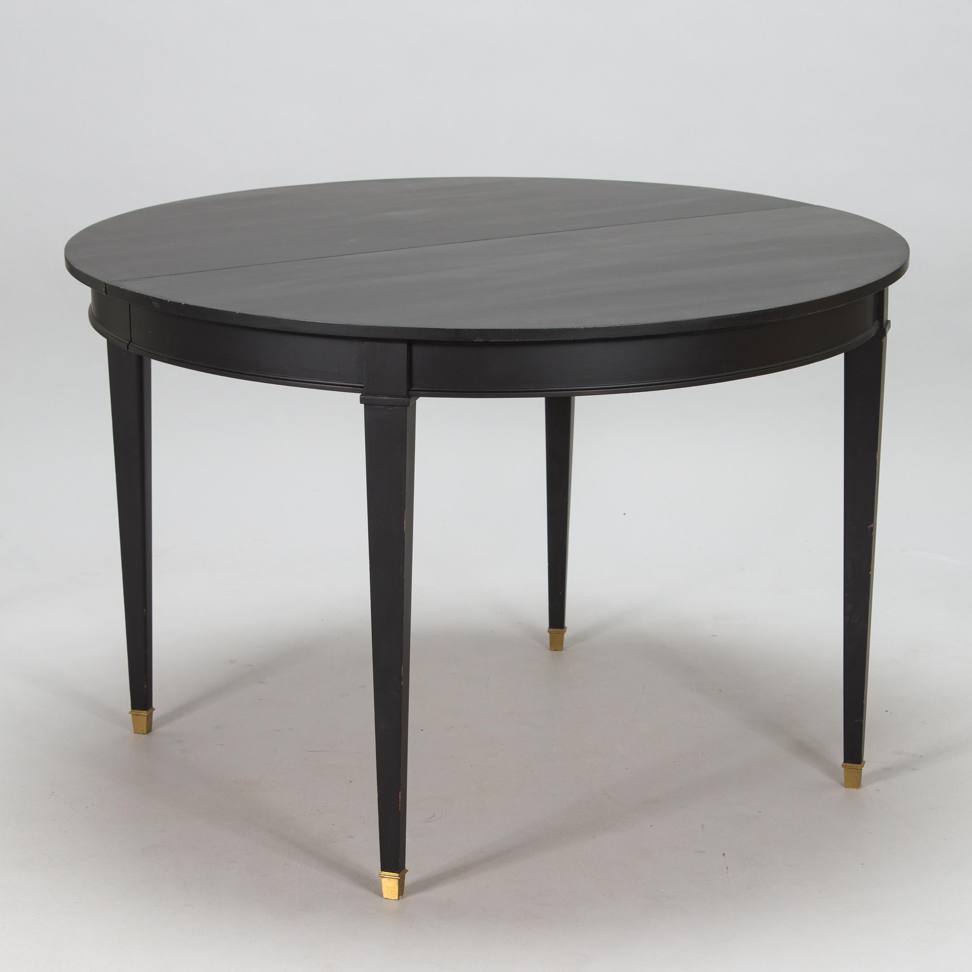 A Gustavian style dining table, second half of the 20th Century.