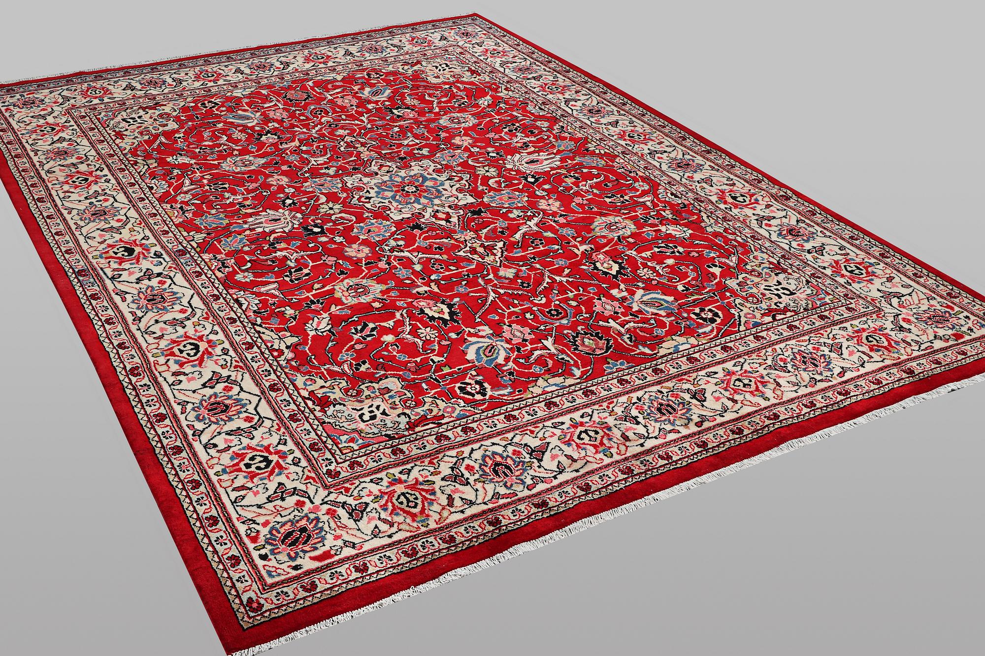 A carpet, Mahal, ca 372 x 248 cm.